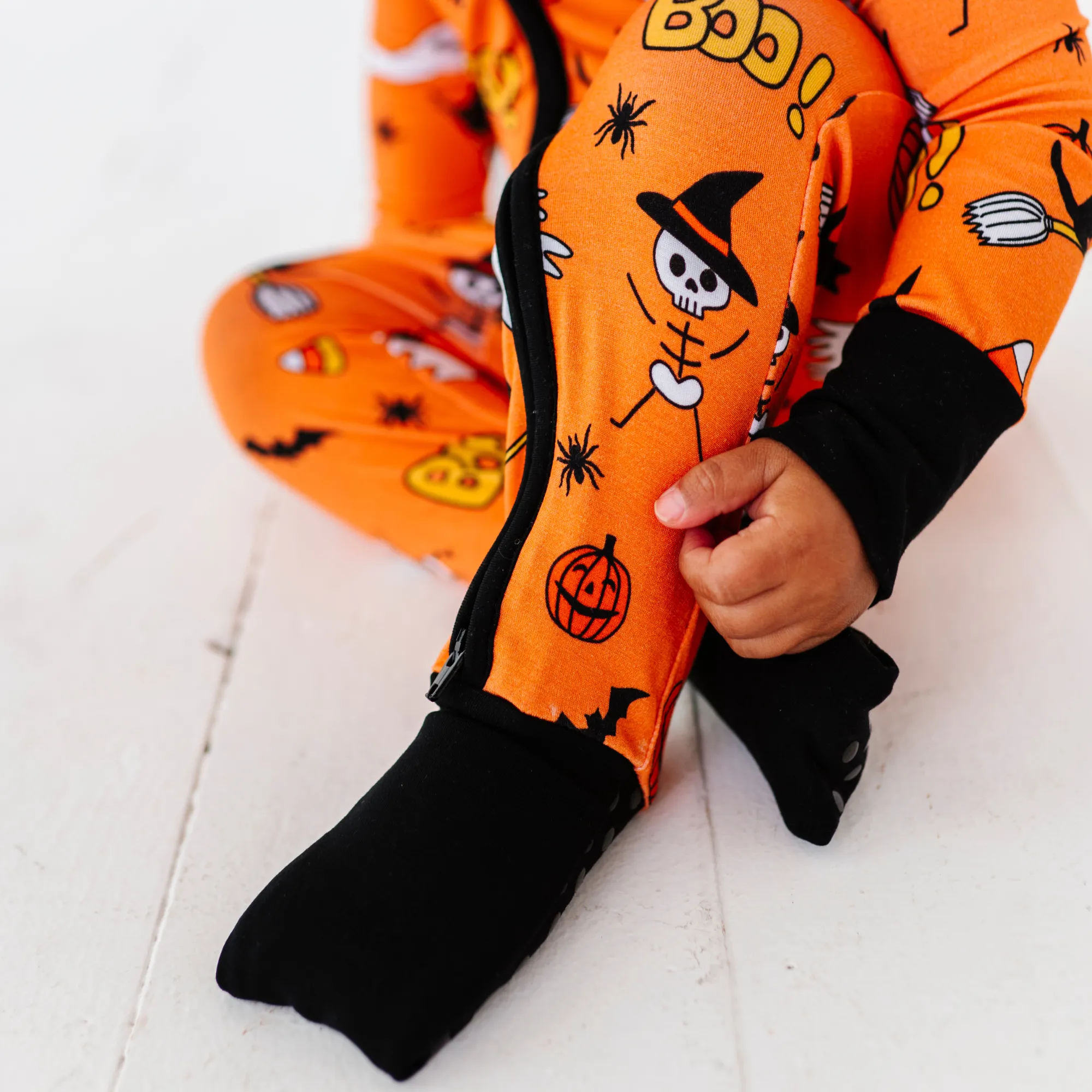 Be Our Ghost Convertible Footies