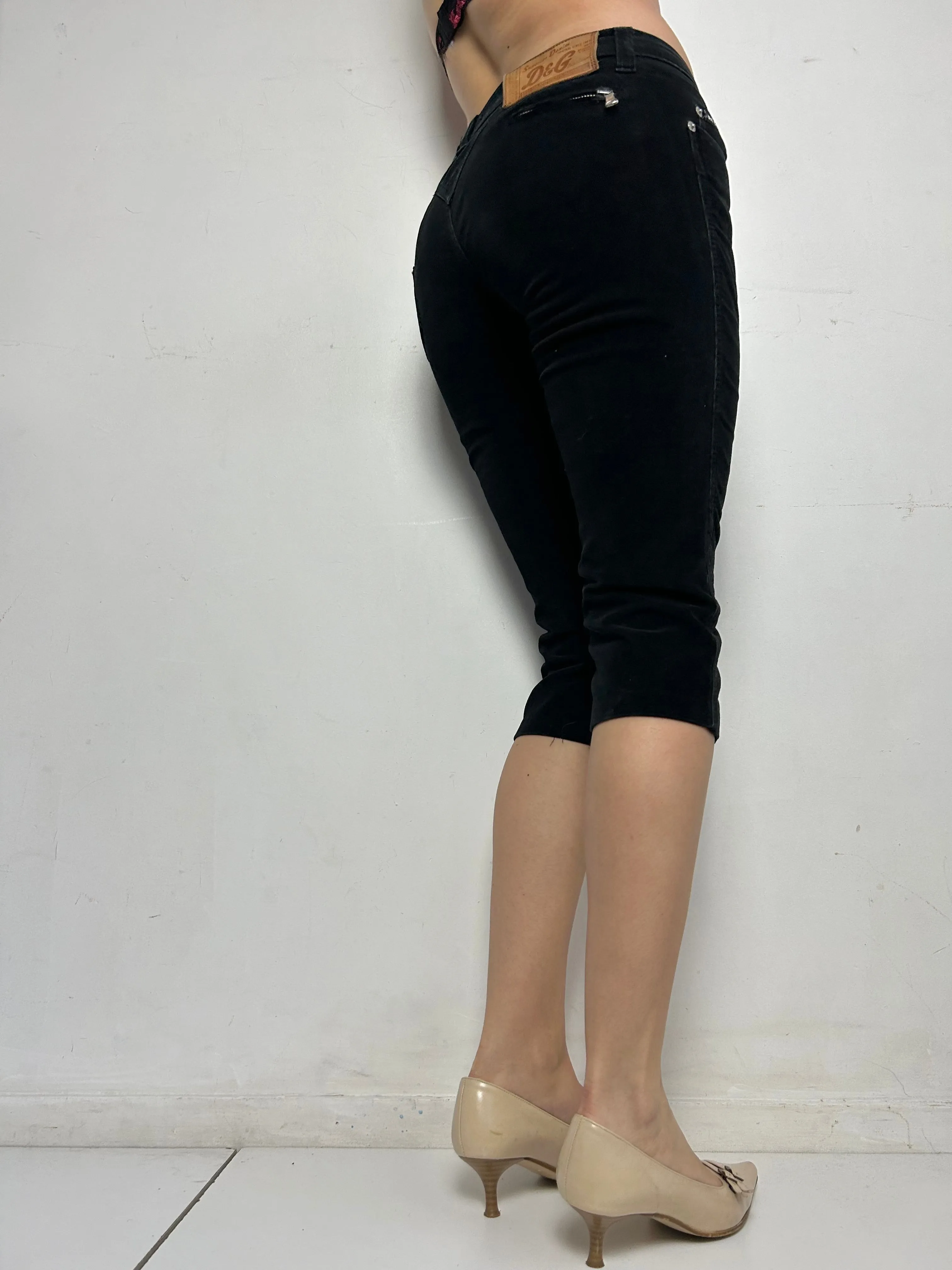 Black velvet low rise capris pants (S)