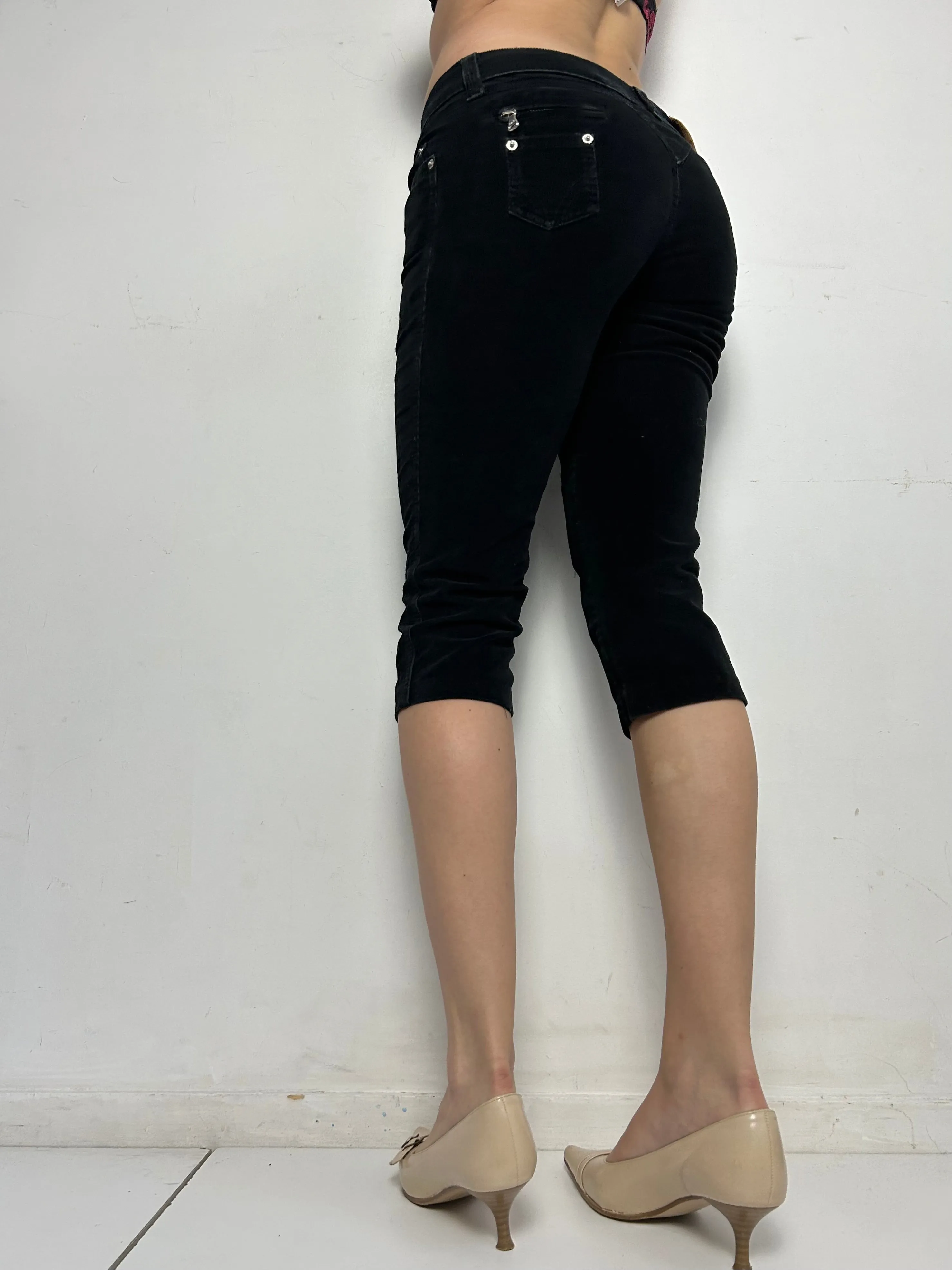 Black velvet low rise capris pants (S)