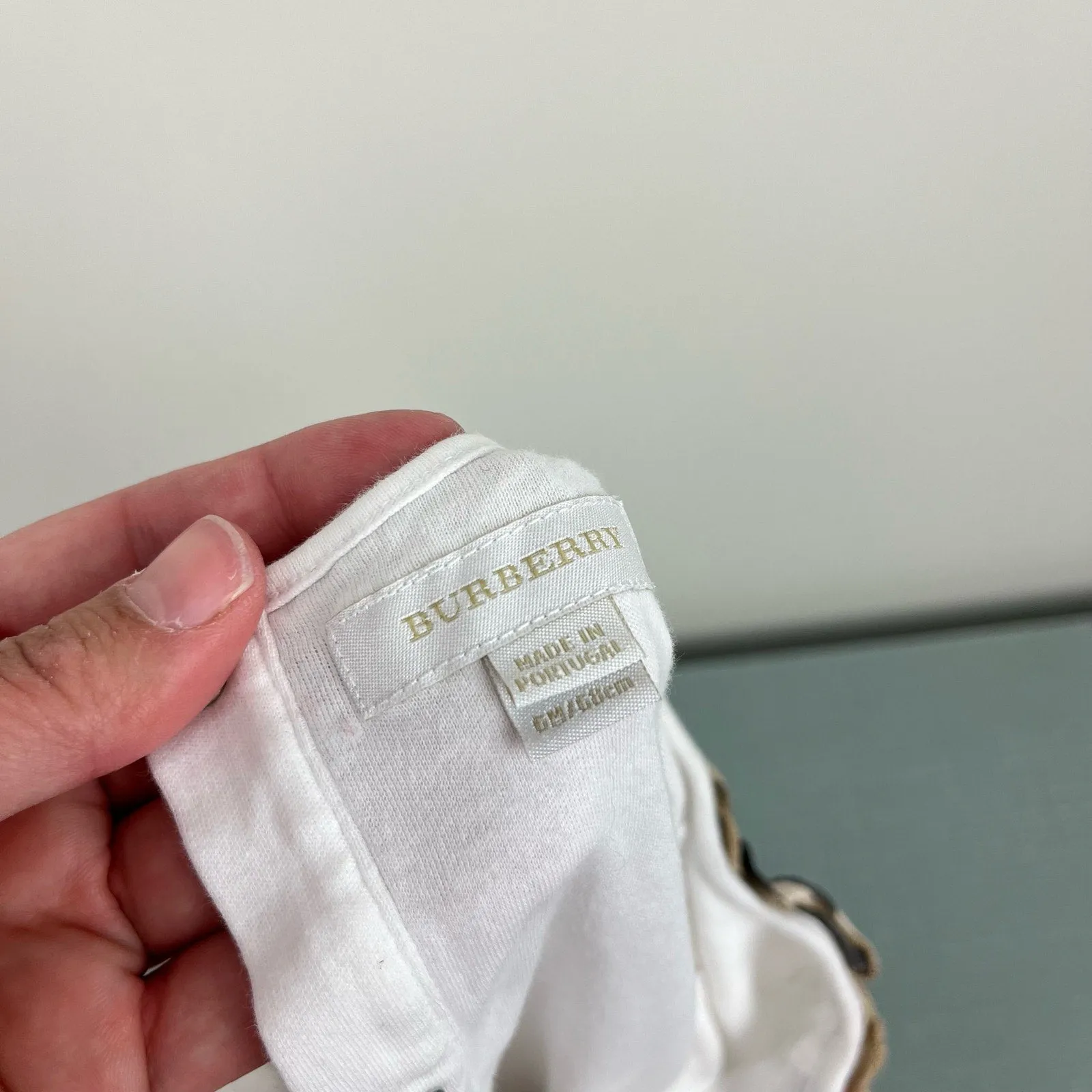 Burberry Baby White Footie & Bib Set 6 Months