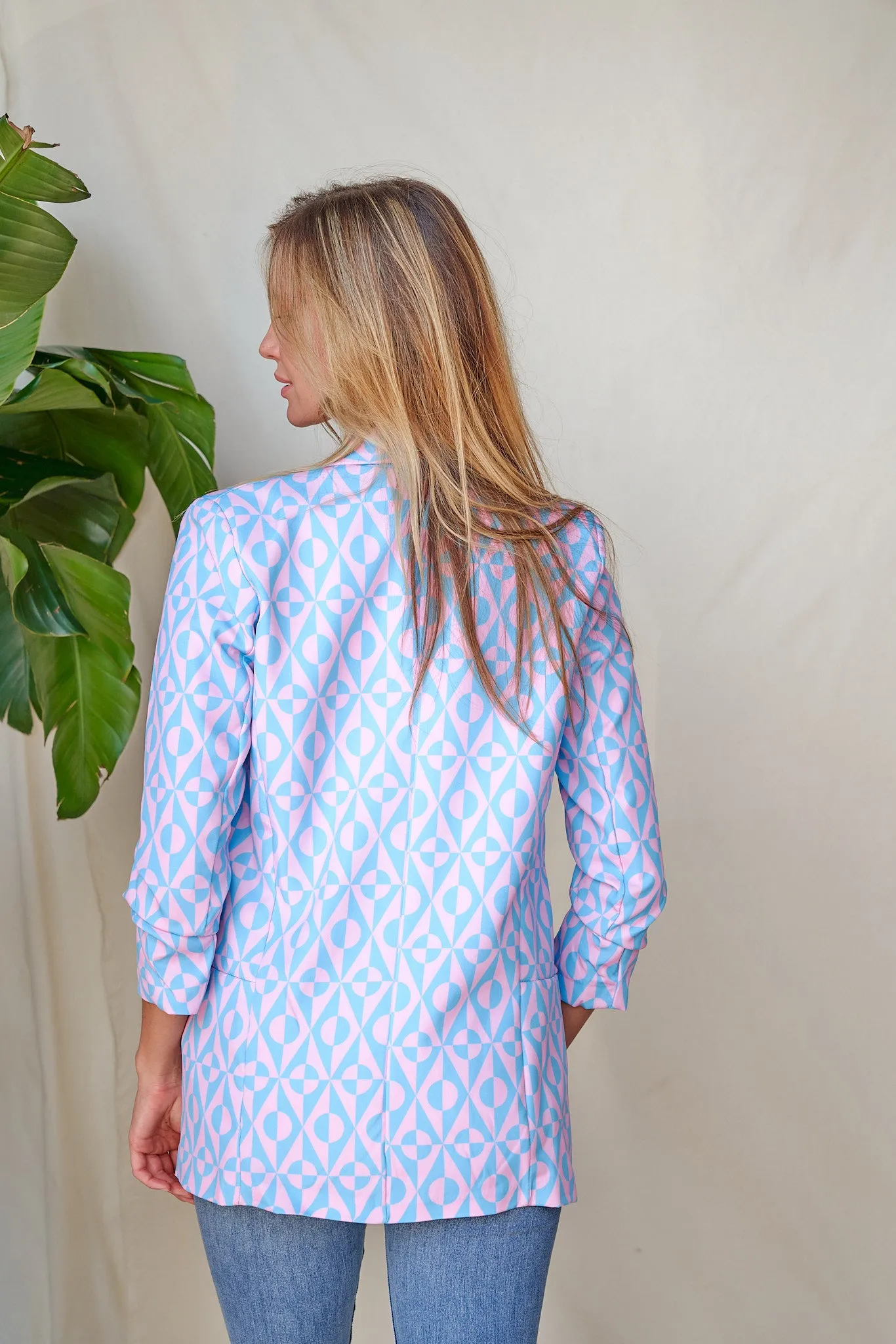 Geometric Print Ruched Sleeve Blazer